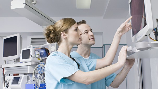 國(guó)內(nèi)首例經(jīng)鼻內(nèi)窺鏡下兒童顱咽管瘤切除手術(shù)成功