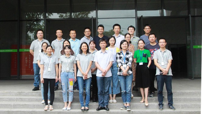 江蘇省醫(yī)療器械檢驗所蘇州分所領(lǐng)導(dǎo)來我公司參觀考察