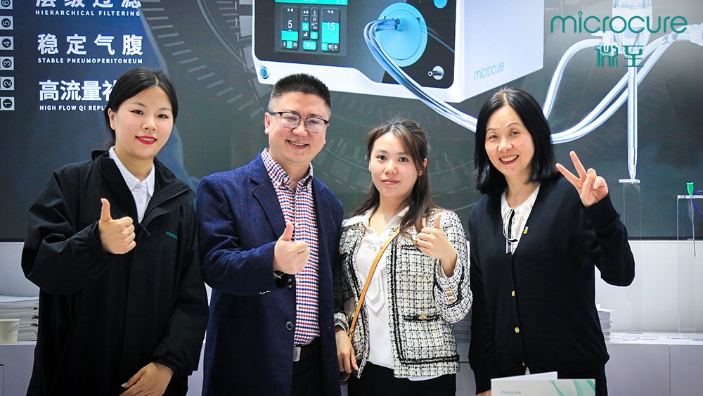 展會進(jìn)程丨微至Microcure參展CMEF第一天圓滿落幕